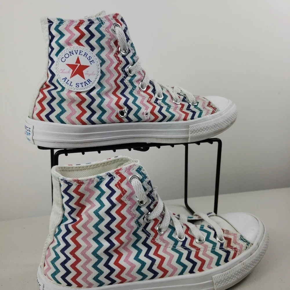 Converse chuck Taylor All-Star sz 2 youth Kids